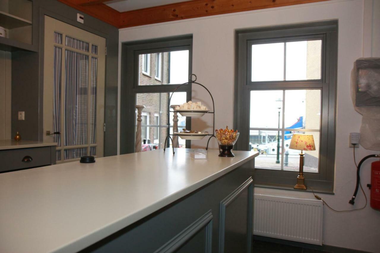 Bed&Breakfast De Roos Urk Exterior foto